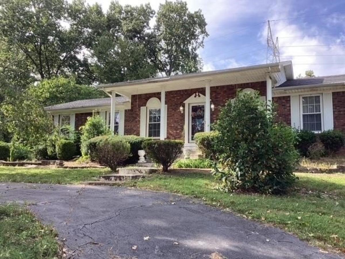 Picture of Home For Sale in Bowling Green, Kentucky, United States