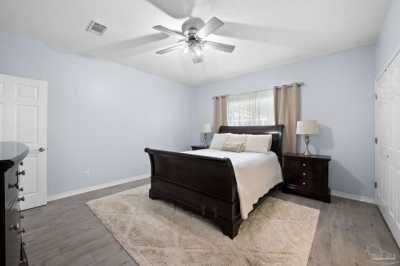 Home For Sale in Gulf Breeze, Florida