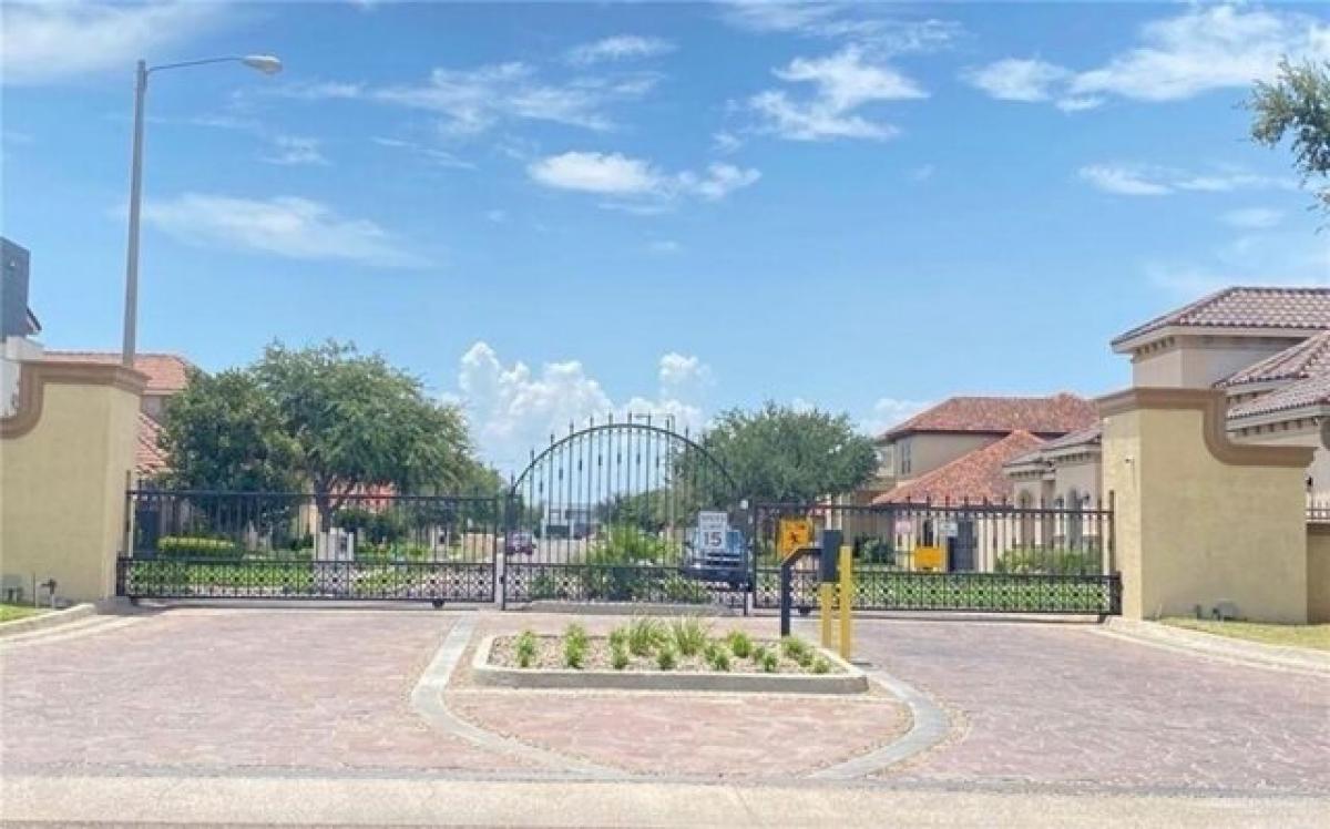 Picture of Residential Land For Sale in Edinburg, Texas, United States