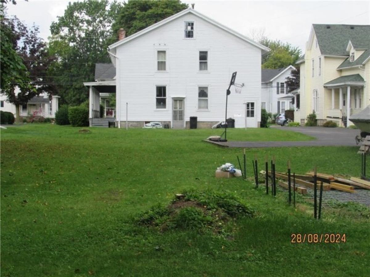 Picture of Home For Sale in Batavia, New York, United States