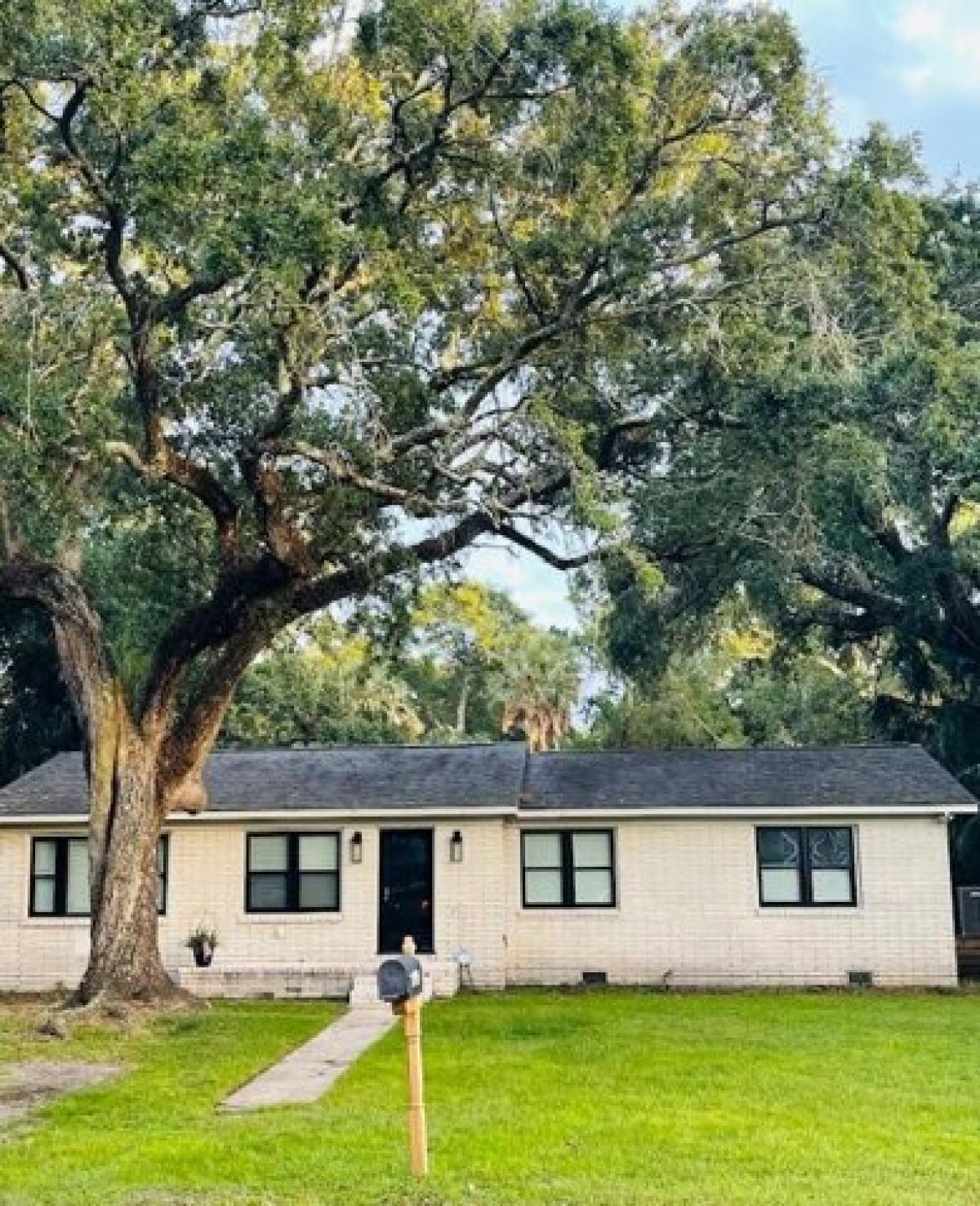 Picture of Home For Sale in Isle of Palms, South Carolina, United States