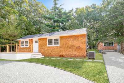 Home For Sale in East Hampton, New York