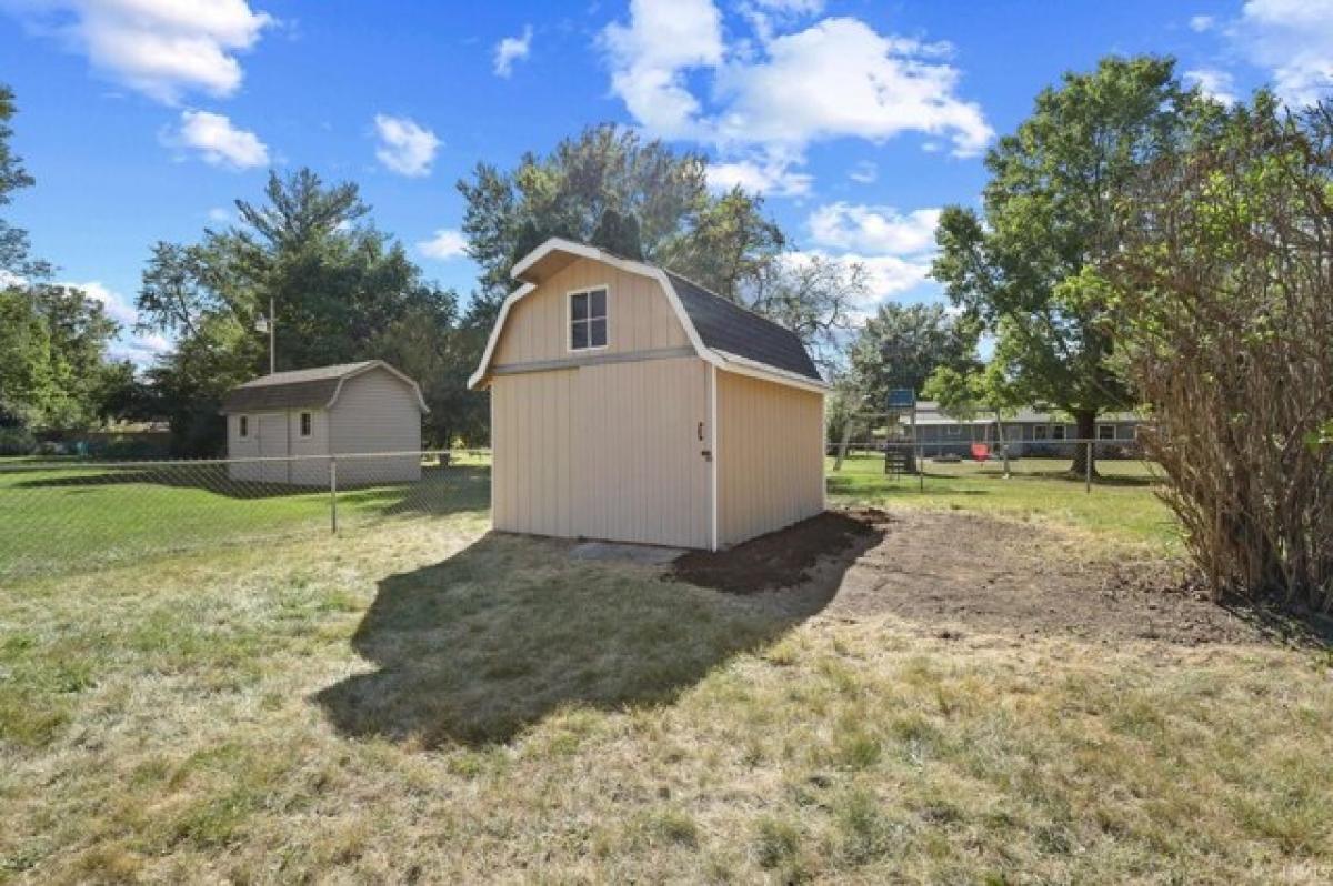 Picture of Home For Sale in Muncie, Indiana, United States