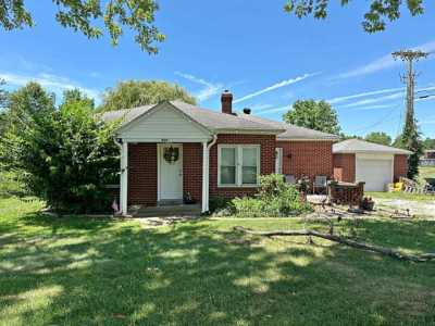 Home For Sale in Washington, Indiana