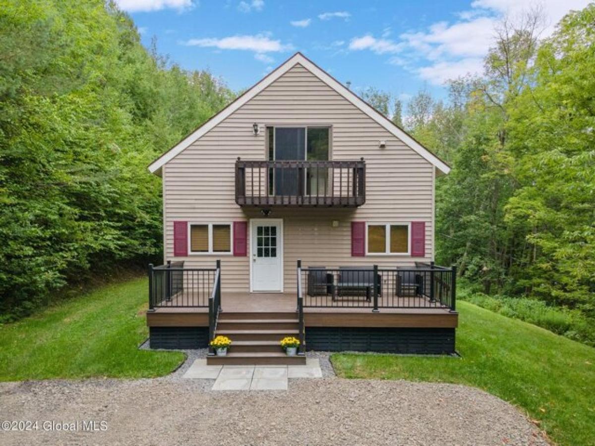 Picture of Home For Sale in Richmondville, New York, United States