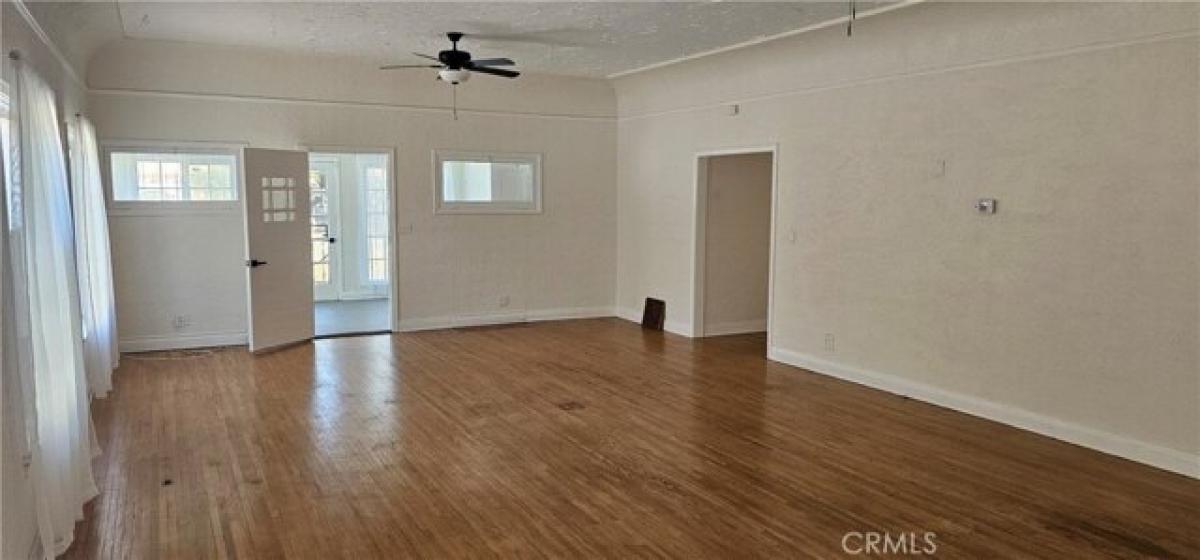 Picture of Home For Rent in Fontana, California, United States