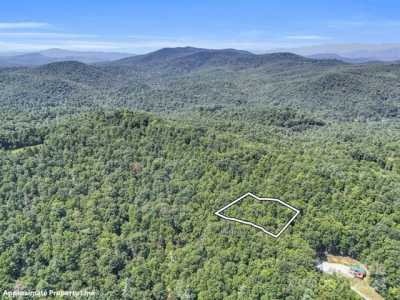 Residential Land For Sale in Hendersonville, North Carolina