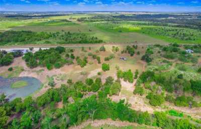 Residential Land For Sale in Rockdale, Texas