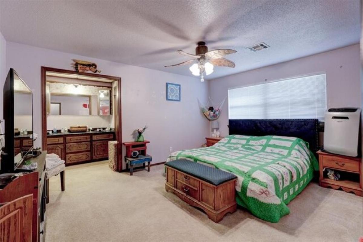 Picture of Home For Sale in Purcell, Oklahoma, United States