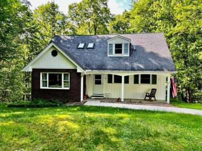 Home For Sale in Franklin, Pennsylvania