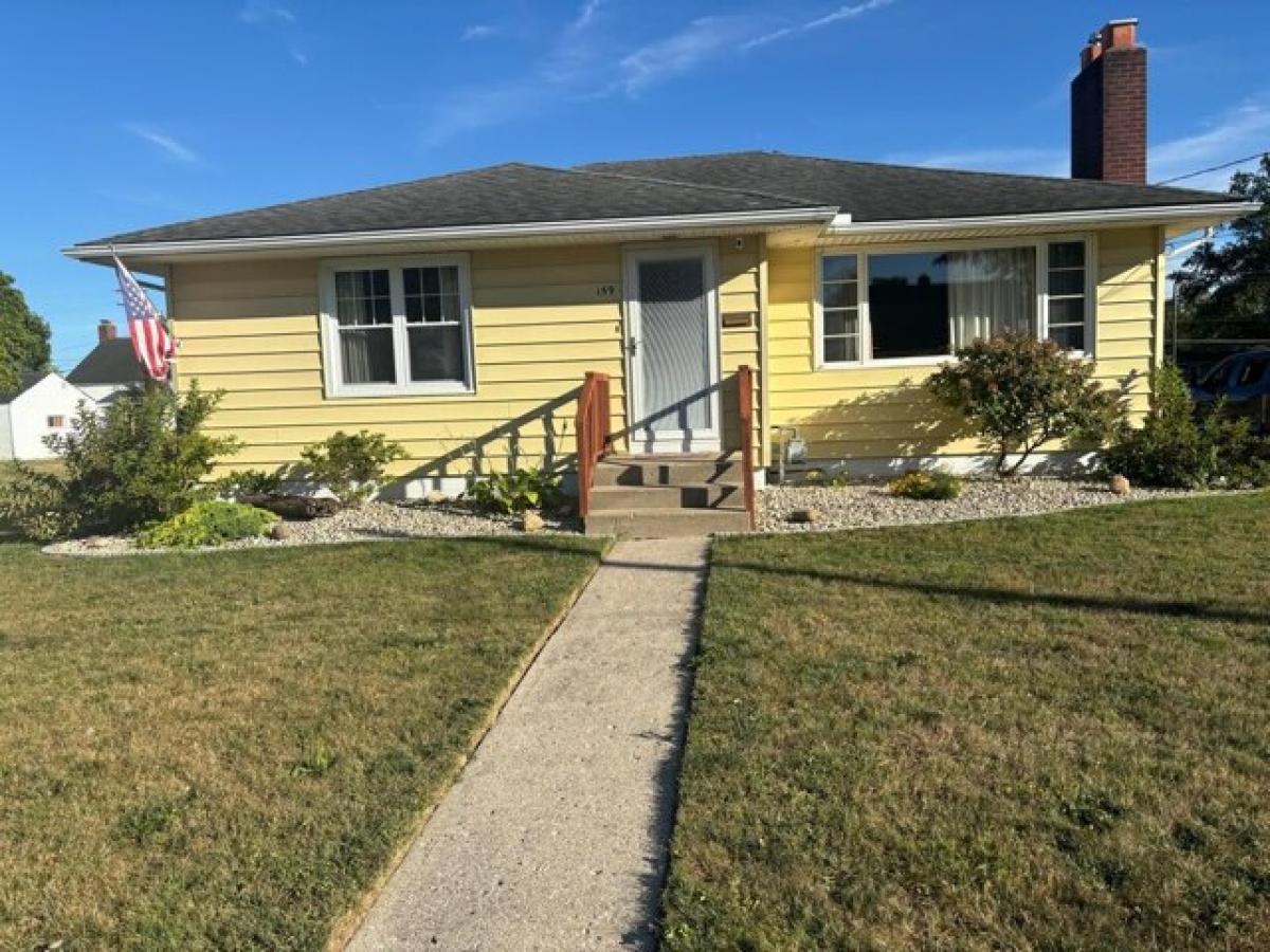 Picture of Home For Sale in West Jefferson, Ohio, United States