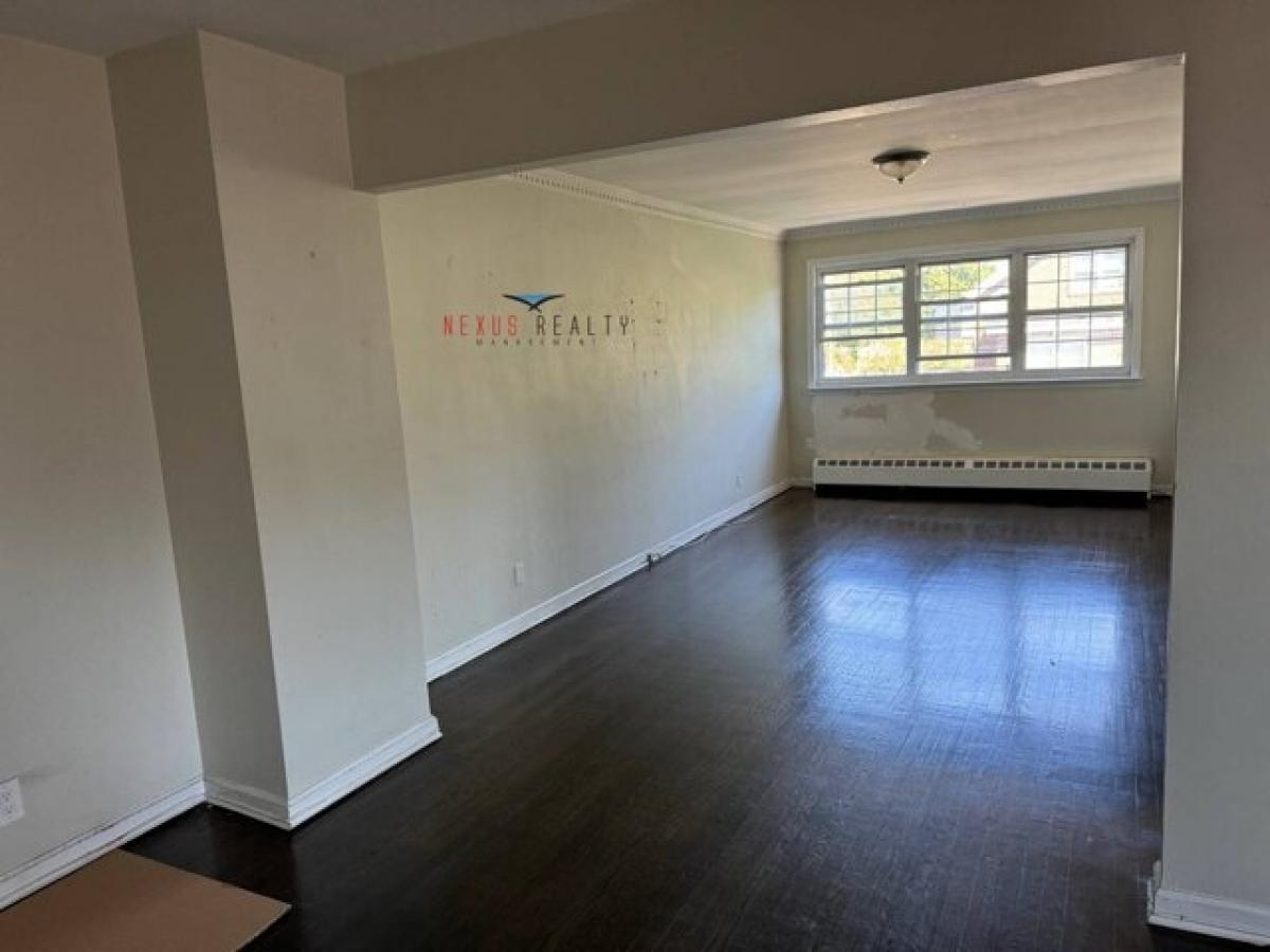 Picture of Home For Rent in Woodside, New York, United States