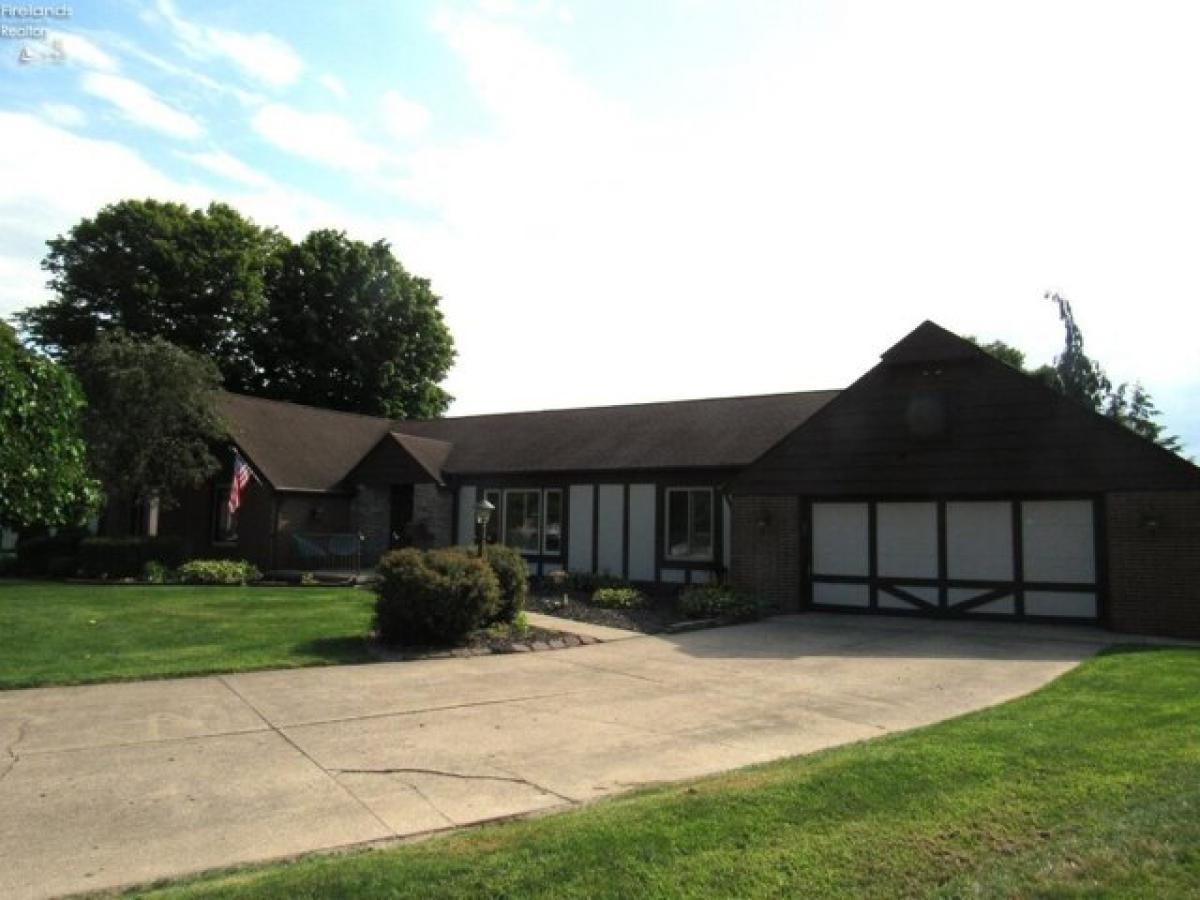 Picture of Home For Sale in Sandusky, Ohio, United States