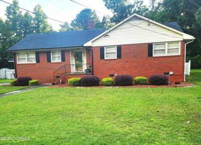 Home For Sale in Kinston, North Carolina