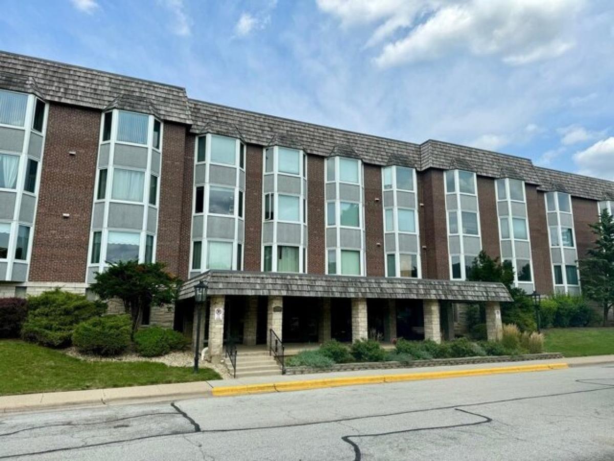 Picture of Home For Sale in Park Ridge, Illinois, United States