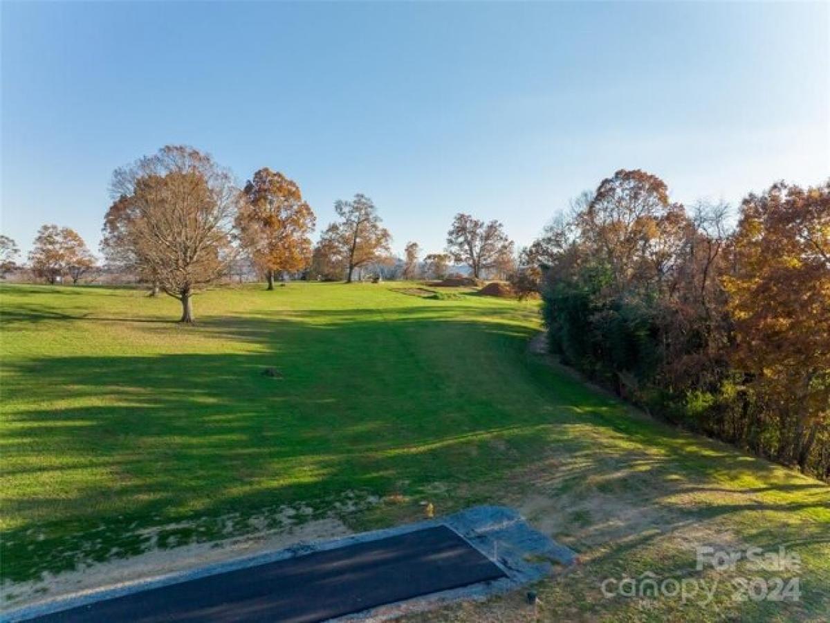 Picture of Residential Land For Sale in Mills River, North Carolina, United States