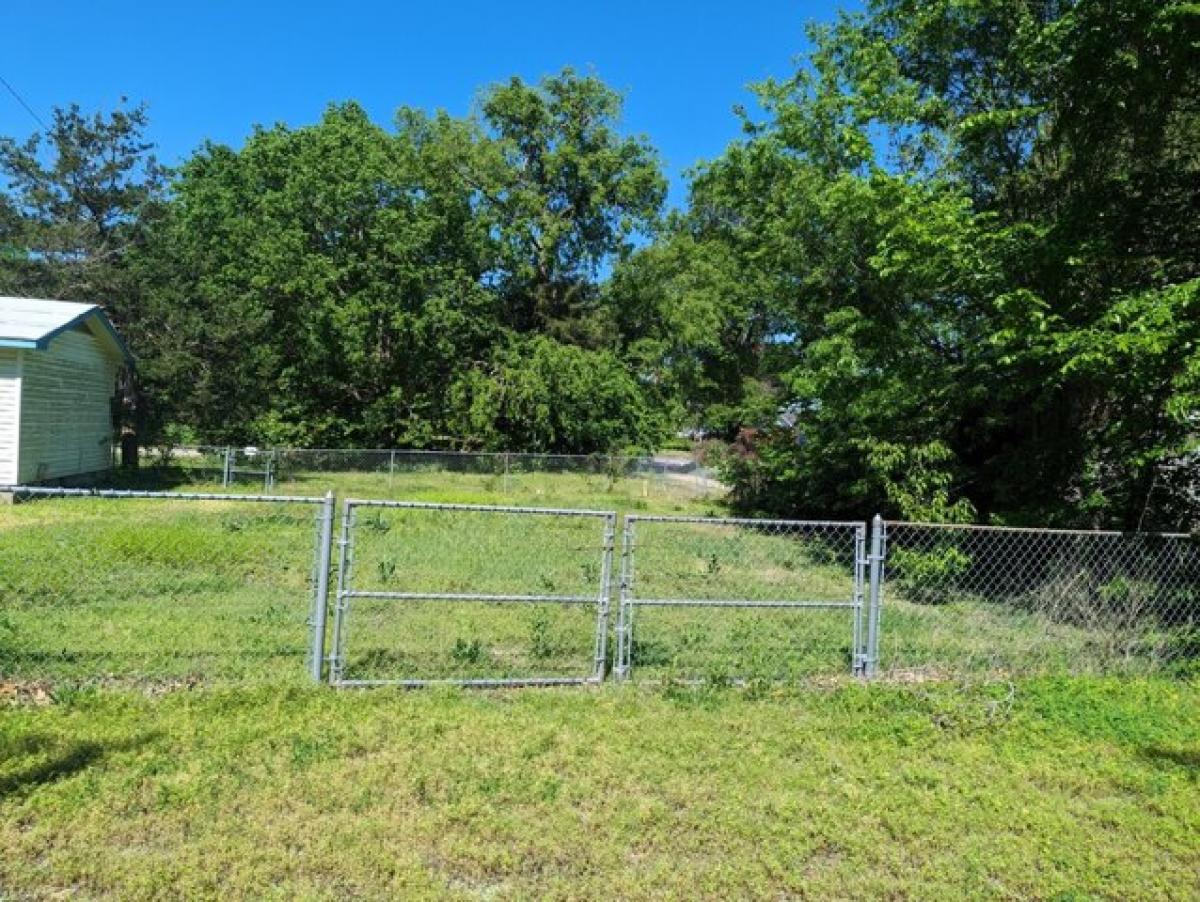 Picture of Residential Land For Rent in Miami, Oklahoma, United States