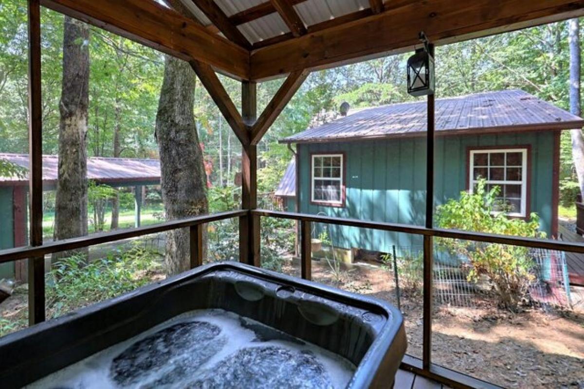 Picture of Home For Sale in Blairsville, Georgia, United States