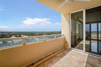 Home For Rent in Key Biscayne, Florida