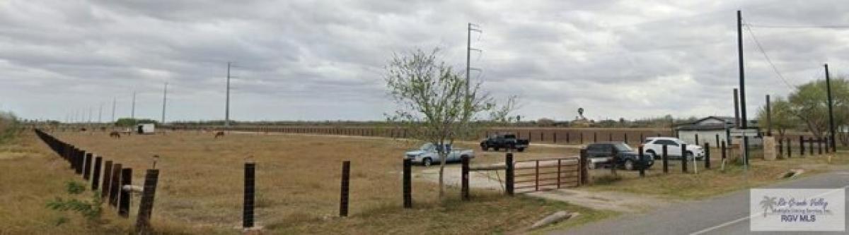 Picture of Residential Land For Sale in Los Fresnos, Texas, United States