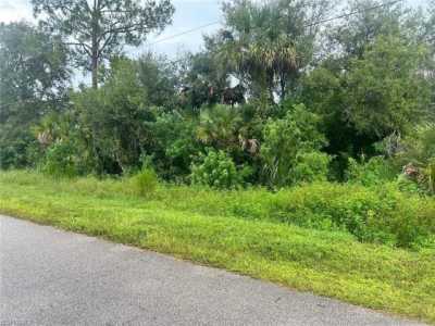 Residential Land For Sale in Naples, Florida