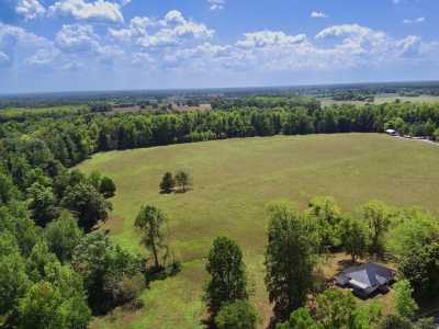 Home For Sale in Bradyville, Tennessee