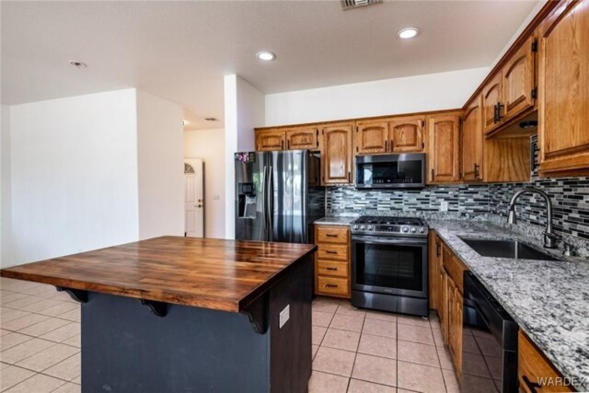 Picture of Home For Sale in Kingman, Arizona, United States