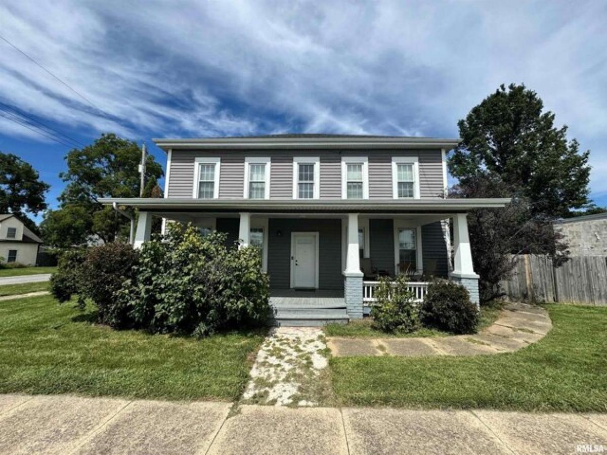 Picture of Home For Sale in New Berlin, Illinois, United States