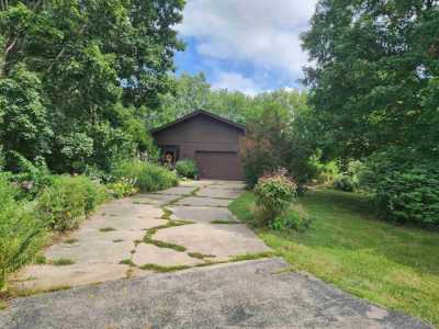 Home For Sale in Roscoe, Illinois