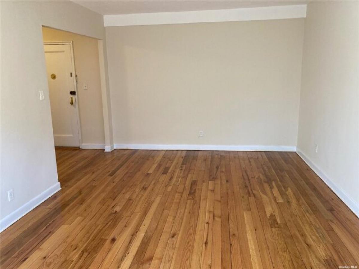 Picture of Apartment For Rent in Great Neck, New York, United States