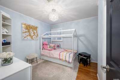 Home For Sale in Bellmore, New York