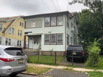 Home For Sale in Newark, New Jersey