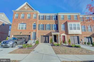 Home For Rent in White Plains, Maryland