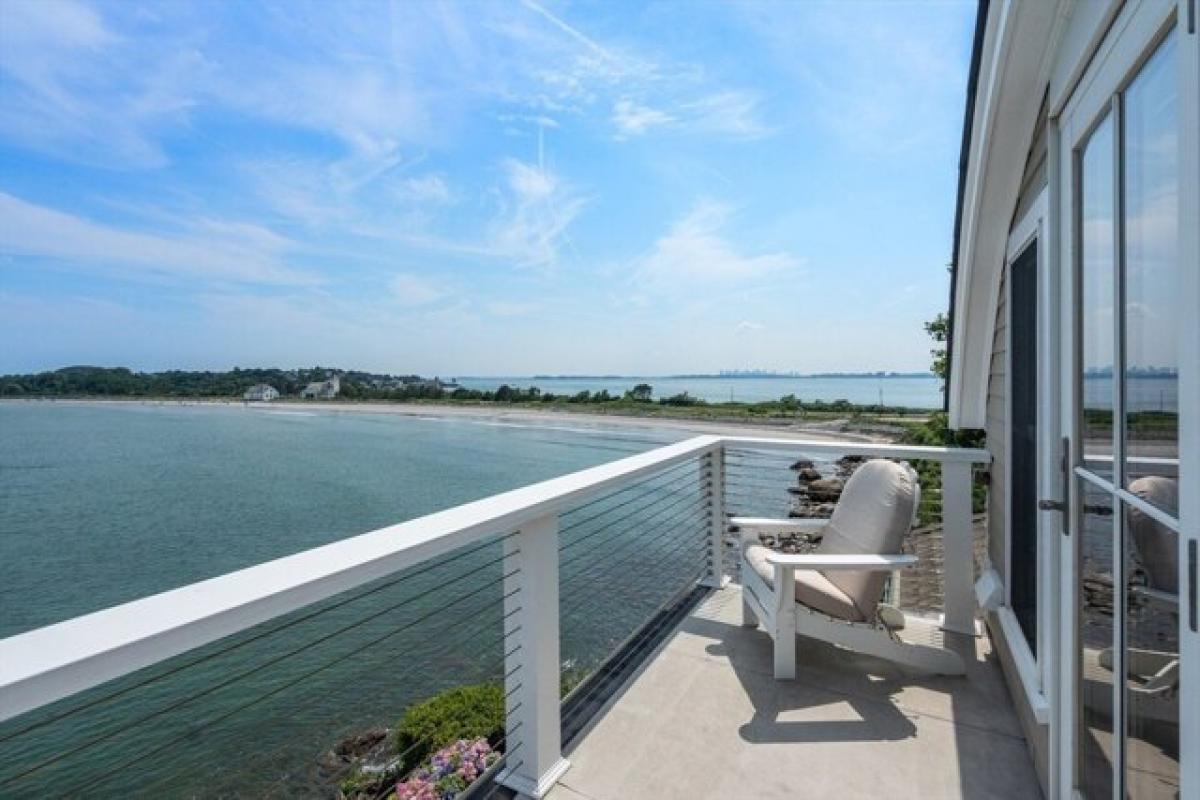 Picture of Home For Sale in Nahant, Massachusetts, United States