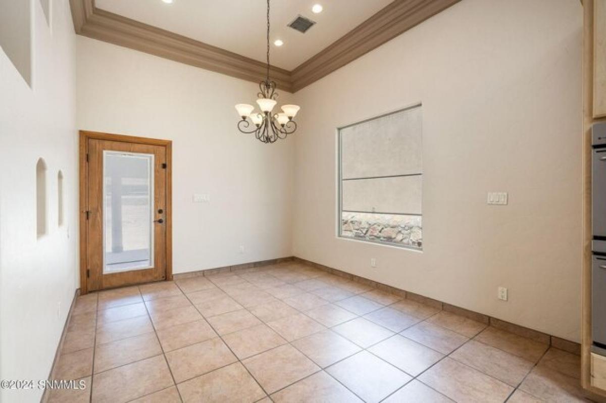 Picture of Home For Sale in Las Cruces, New Mexico, United States