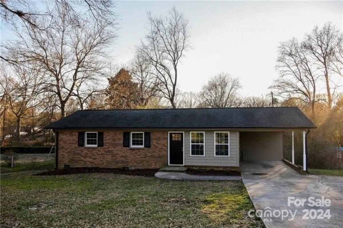 Picture of Home For Sale in Bessemer City, North Carolina, United States