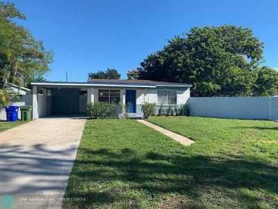 Home For Rent in Pembroke Pines, Florida