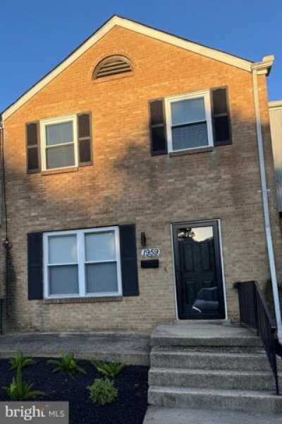 Home For Rent in District Heights, Maryland