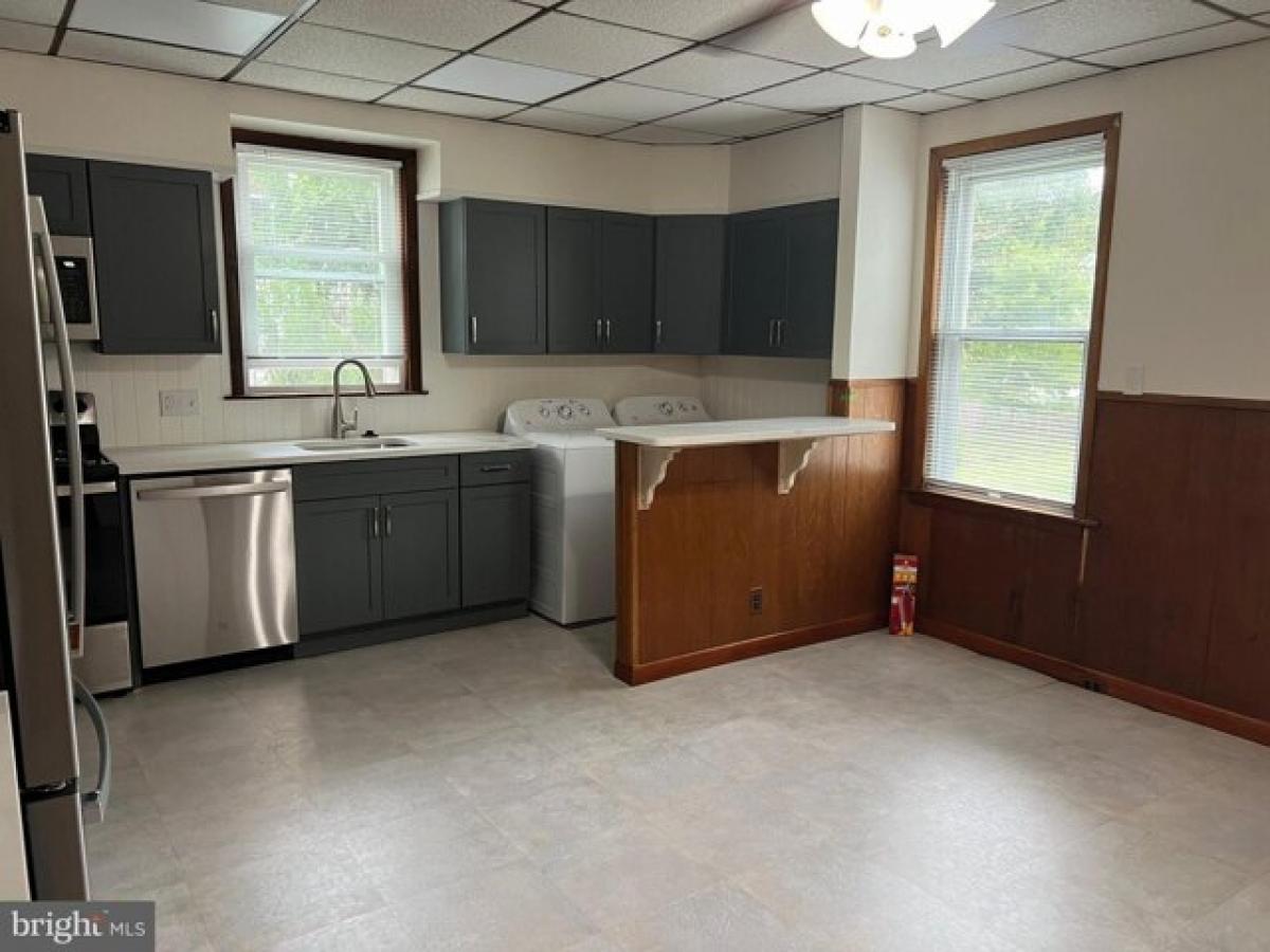 Picture of Apartment For Rent in Bryn Mawr, Pennsylvania, United States