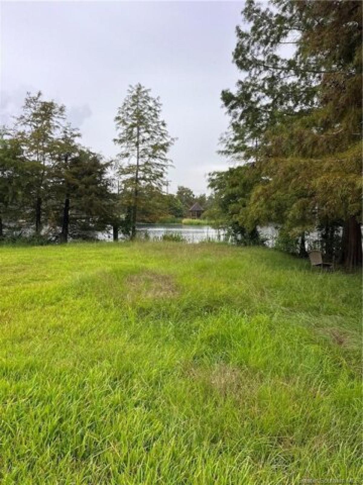 Picture of Residential Land For Sale in Sulphur, Louisiana, United States