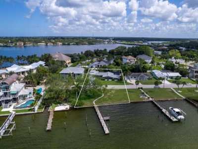 Residential Land For Sale in Nokomis, Florida