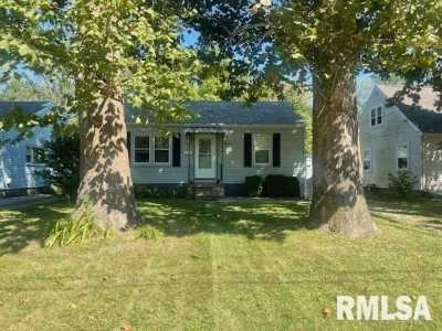 Home For Sale in Peoria, Illinois