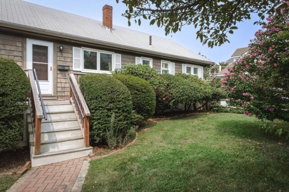 Picture of Home For Sale in Gloucester, Massachusetts, United States