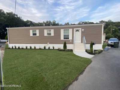 Home For Sale in Eatontown, New Jersey