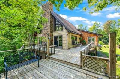 Home For Sale in Angola, New York