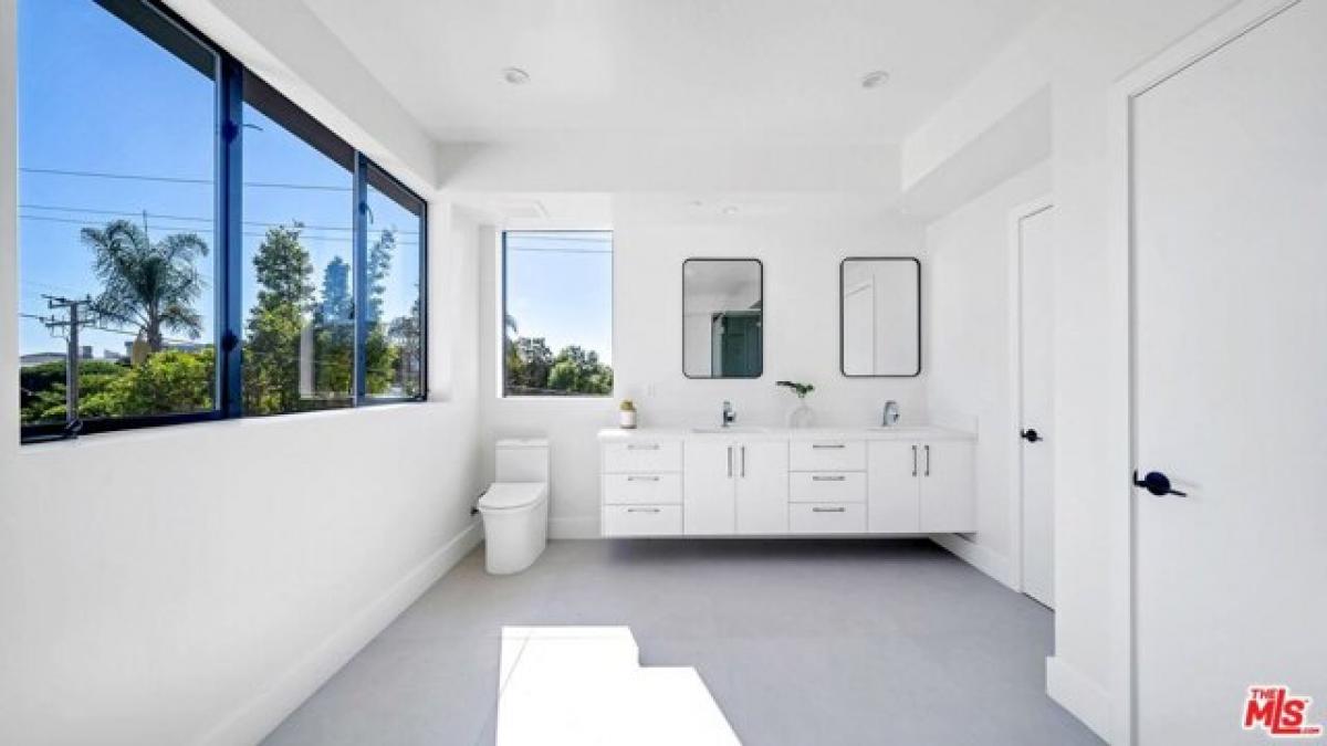 Picture of Home For Rent in West Hollywood, California, United States