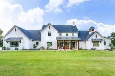 Home For Sale in Canton, Georgia