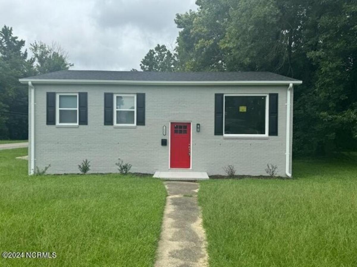 Picture of Home For Sale in Rocky Mount, North Carolina, United States