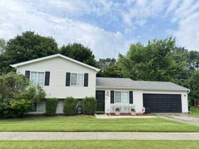 Home For Sale in Pinckney, Michigan