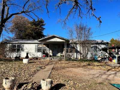 Home For Sale in Byars, Oklahoma